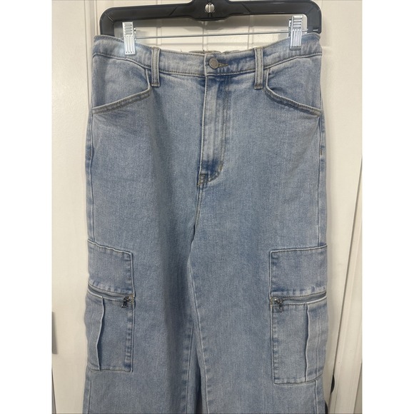 WEWORRWHAT Large High Rise Utility Straight Cargo Light Wash Stretch Jeans NWT - Picture 2 of 9